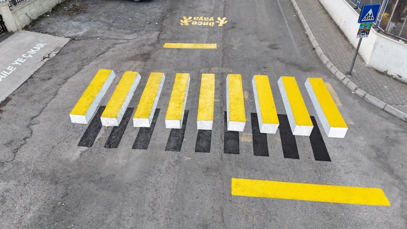 3 BOYUTLU YAYA GEÇİDİ FARKINDALIK YARATTI