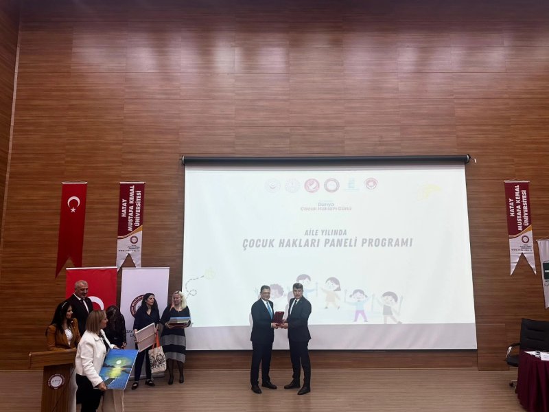 AİLE YILINDA ÇOCUK HAKLARI PANELİ GERÇEKLEŞTİRİLDİ