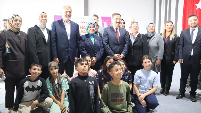 HATAY MOBİLYA FUARI KAPILARINI AÇTI