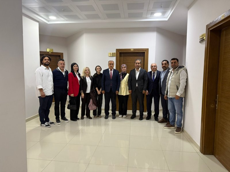 İSMİ DEĞİŞEN OKUL YÖNETİMİ ZİYARETLERDE BULUNDU