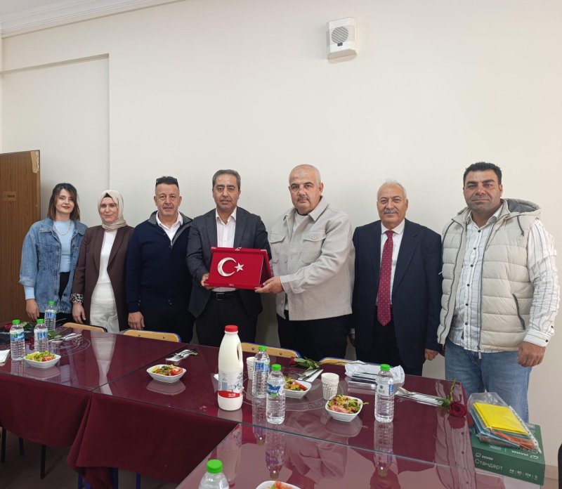 İSMİ DEĞİŞEN OKUL YÖNETİMİ ZİYARETLERDE BULUNDU