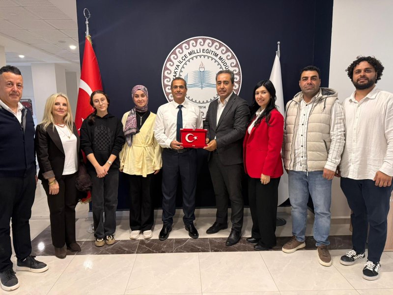 İSMİ DEĞİŞEN OKUL YÖNETİMİ ZİYARETLERDE BULUNDU