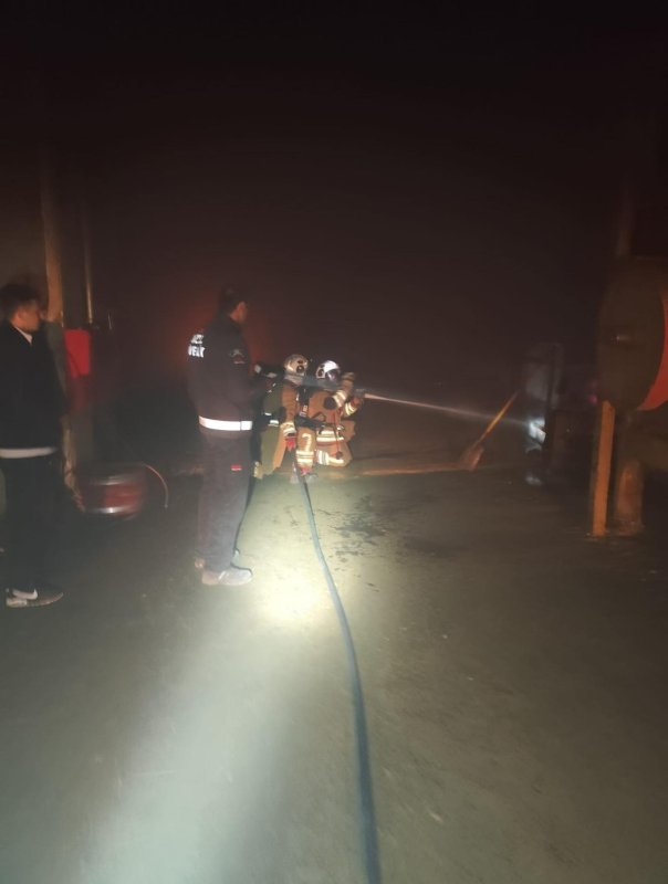 Hatay OSB’de küspe fabrikası yandı