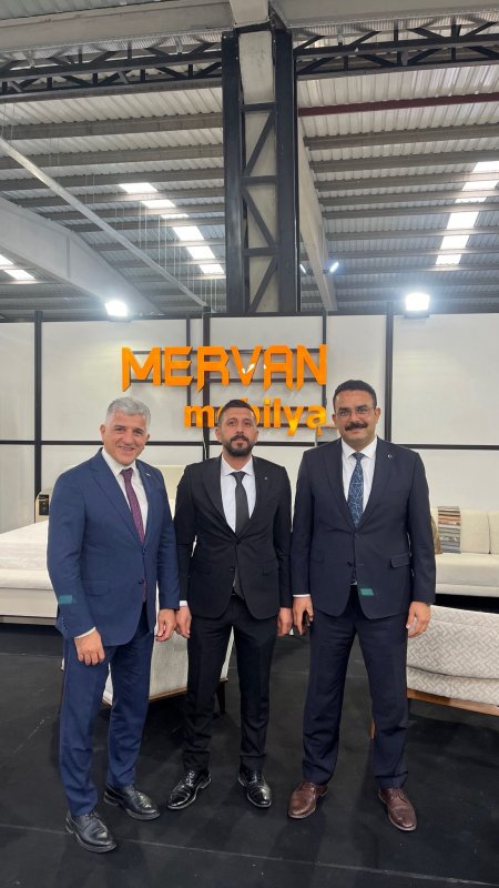 MERVAN MOBİLYA STANDINA YOĞUN İLGİ