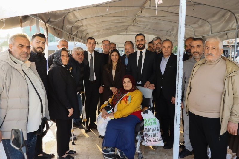 ENGELLİLER YARARINA KERMES DÜZENLENDİ