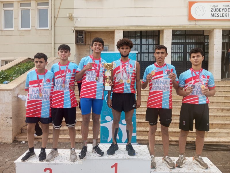 ANTAKYA TOBB ANADOLU İHL ATLETİZMDE ZİRVEDE