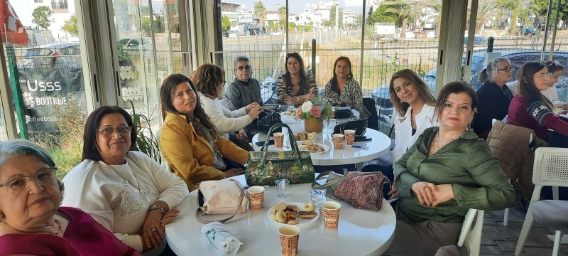 TÜRK ANNELER DERNEĞİ ÖĞRETMENLERİ ONURLANDIRDI