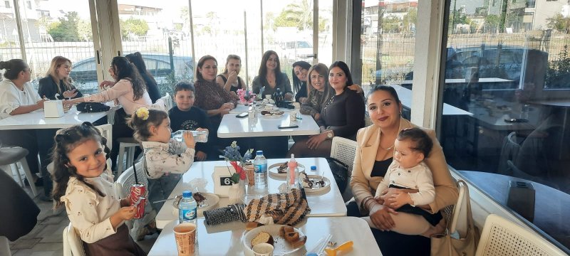 TÜRK ANNELER DERNEĞİ ÖĞRETMENLERİ ONURLANDIRDI