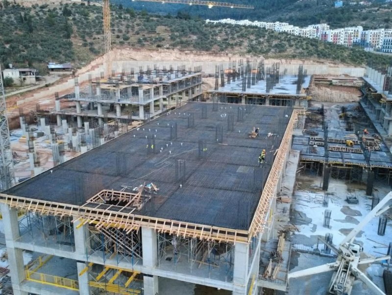 İSKENDERUN’UN SAĞLIK ALT YAPISI GÜÇLENİYOR 