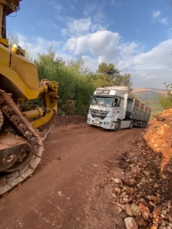 HANYOLU HALKI SORUNLU YOLA ÇÖZÜM BEKLİYOR