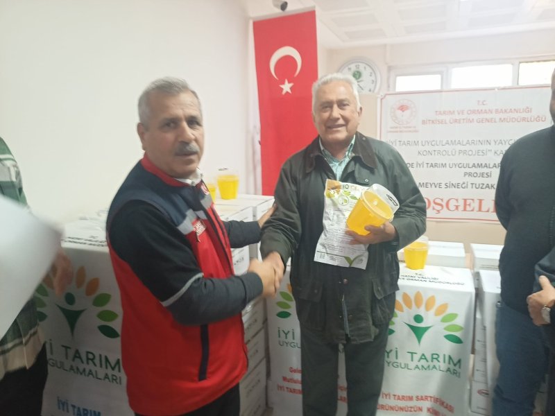 HATAY’DA ÜRETİCİLERE ZARARLILARDAN KORUNMA KİTİ DAĞITILDI 