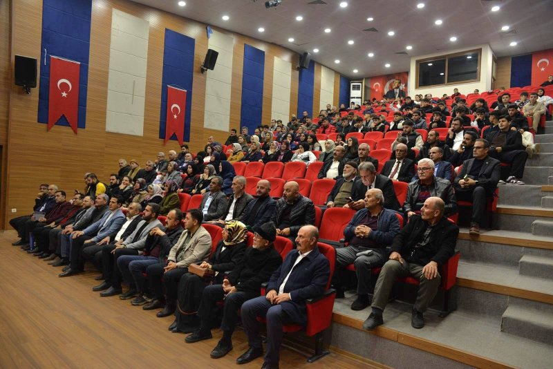 YAYLADAĞI’NDA ŞİİR YARIŞMASI ÖDÜLLERİ VERİLDİ