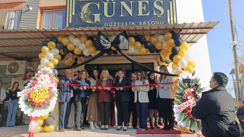 Cumhuriyet Halk Partisi Hatay Milletvekili Mehmet Güzelmansur, CHP Antakya Kadın Kolları Başkanı Şükran Koçak, CHP önceki dönem İskenderun Belediye Başkan Adayı Yılmaz Şahutoğlu, Hatay Sevgi ve Şefkate Muhtaç Çocukları Koruma Derneği Başkanı Serpil Öğüt, Serinyol Esnaf ve Sanatkârlar Odası Başkanı Mehmet Karamutlu