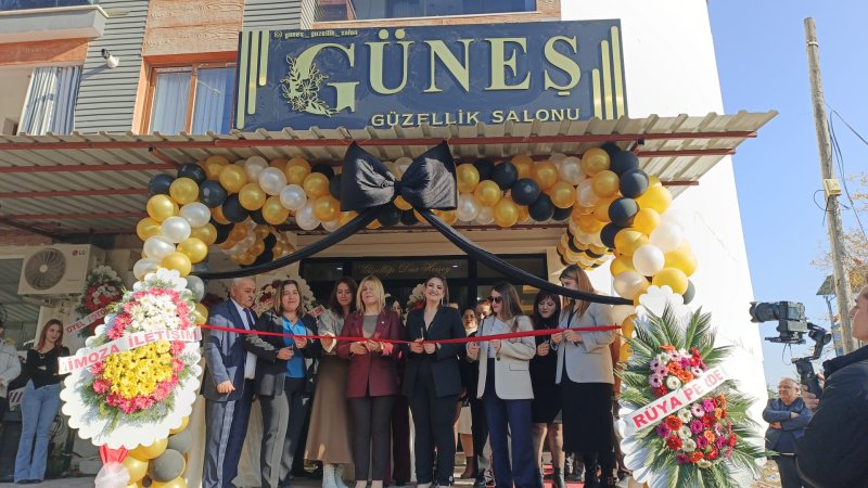 Cumhuriyet Halk Partisi Hatay Milletvekili Mehmet Güzelmansur, CHP Antakya Kadın Kolları Başkanı Şükran Koçak, CHP önceki dönem İskenderun Belediye Başkan Adayı Yılmaz Şahutoğlu, Hatay Sevgi ve Şefkate Muhtaç Çocukları Koruma Derneği Başkanı Serpil Öğüt, Serinyol Esnaf ve Sanatkârlar Odası Başkanı Mehmet Karamutlu