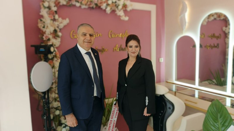 Cumhuriyet Halk Partisi Hatay Milletvekili Mehmet Güzelmansur, CHP Antakya Kadın Kolları Başkanı Şükran Koçak, CHP önceki dönem İskenderun Belediye Başkan Adayı Yılmaz Şahutoğlu, Hatay Sevgi ve Şefkate Muhtaç Çocukları Koruma Derneği Başkanı Serpil Öğüt, Serinyol Esnaf ve Sanatkârlar Odası Başkanı Mehmet Karamutlu