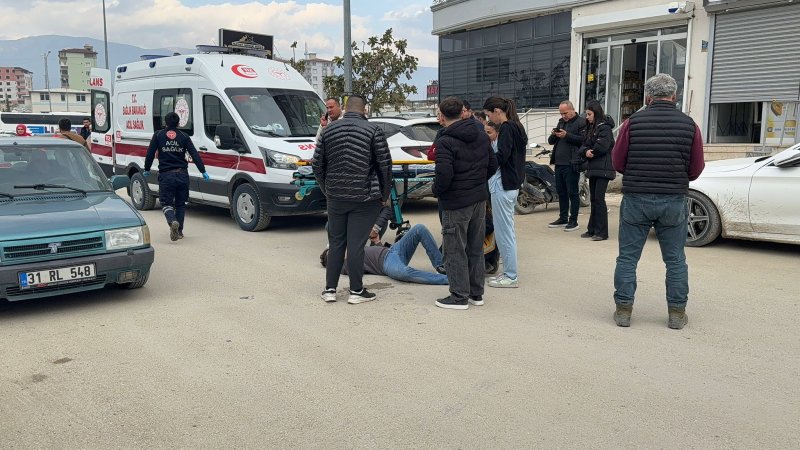 DEPREMDEN KAÇARKEN BACAĞINI ZEDELEDİ