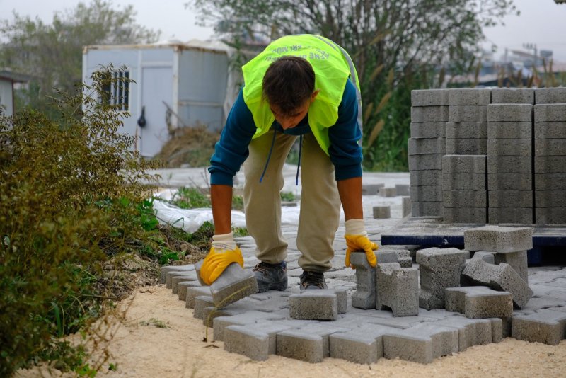 DEFNE’DE PARKE ÇALIŞMALARI ARALIKSIZ SÜRÜYOR