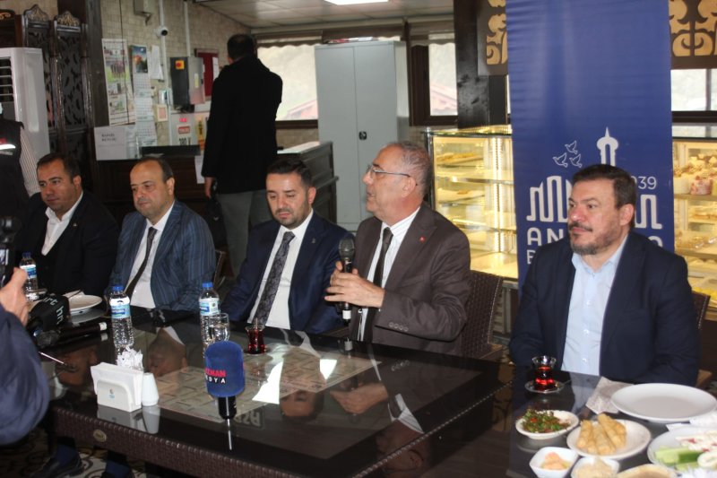 YAPAR: CUMHURBAŞKANIMIZI COŞKUYLA KARŞILAYALIM