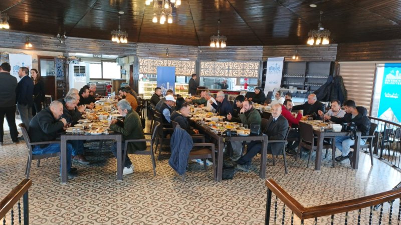 YAPAR: CUMHURBAŞKANIMIZI COŞKUYLA KARŞILAYALIM