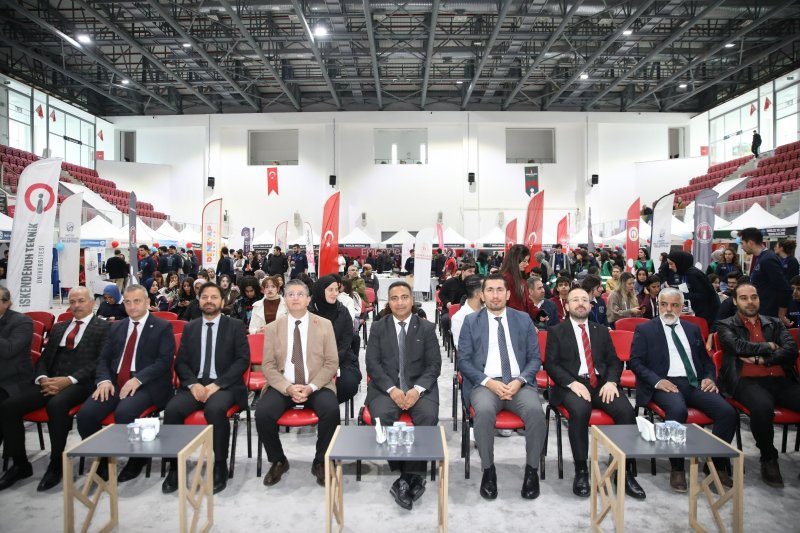 İSTEFEST PROJE PAZARI GERÇEKLEŞTİ