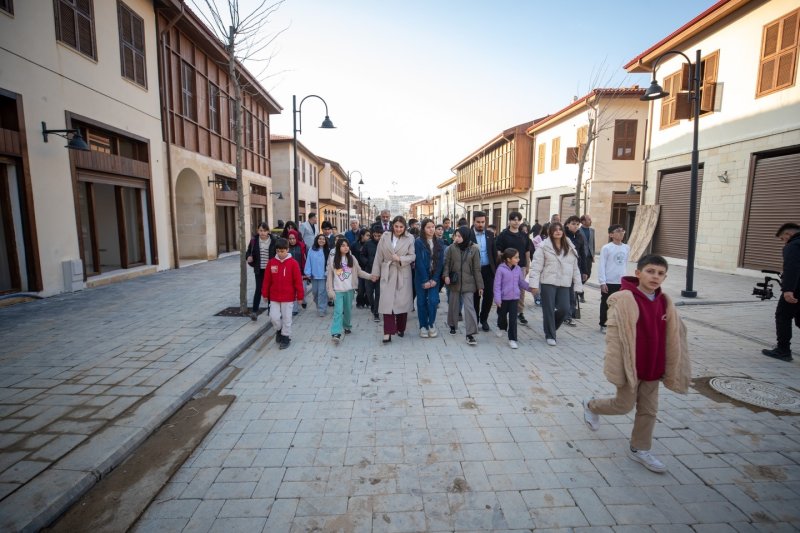 HATAYLI ÖĞRENCİLERE KARNE GÜNÜ KÜLTÜR PROGRAMI