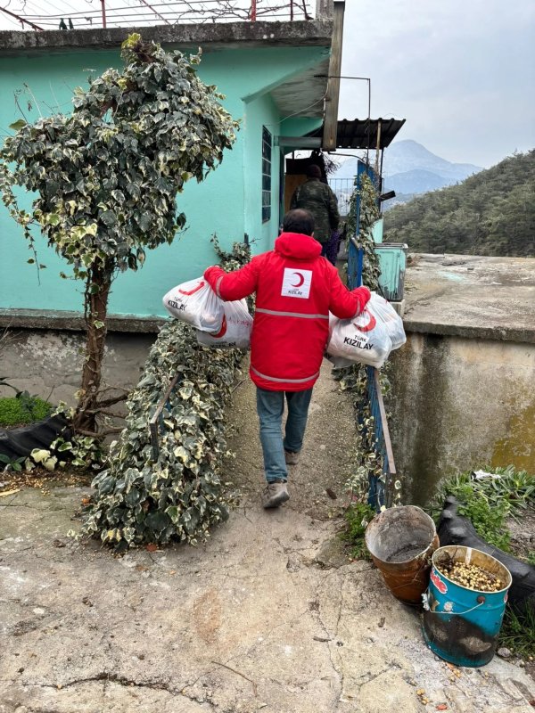 KIZILAY’DAN HATAY’DA UMUT ZİYARETİ