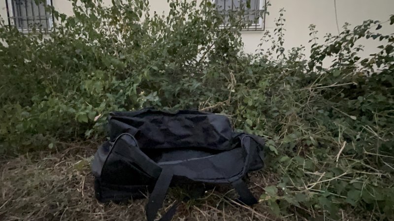 Mesa Spor Kulübü'nün çalınan lisansları, tesislerin yanındaki otluk alanda bulundu