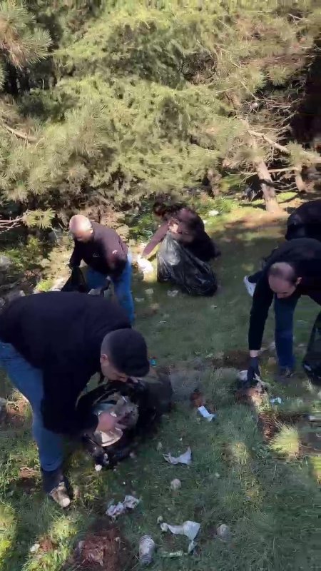 Hatay'da Gönüllü Grubun Temizlik Faaliyeti: Bir Tır Çöp Topladılar