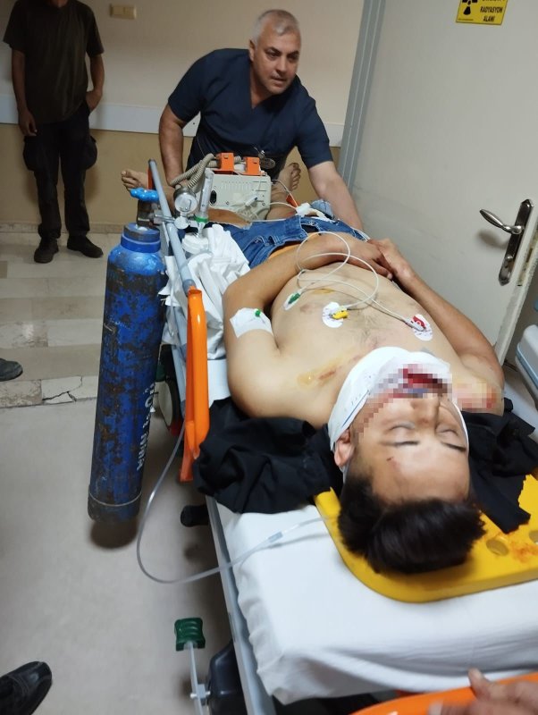 Düğününe bir hafta kala davetiye dağıtırken kaza geçiren gencin hayalleri yarıda kaldı