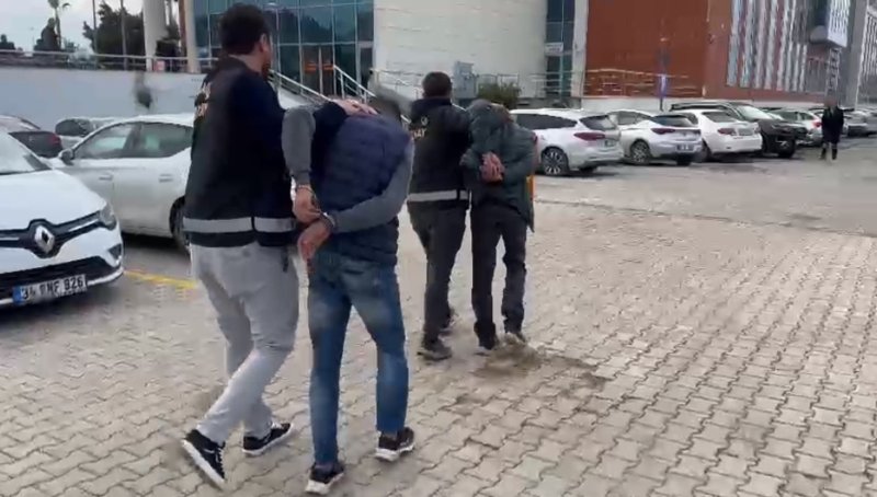 Hapis cezası ile aranan 2 şüpheli İskenderun’da yakalandı