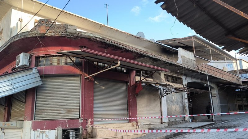 Reyhanlı'da Fırtına Manavın Çatısını Uçurdu