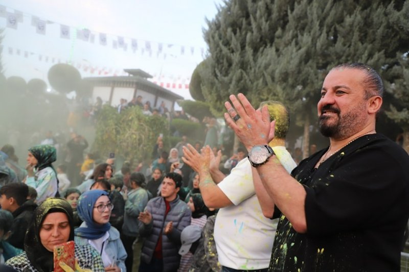 Altınözü’nde color fest etkinliği düzenlendi 