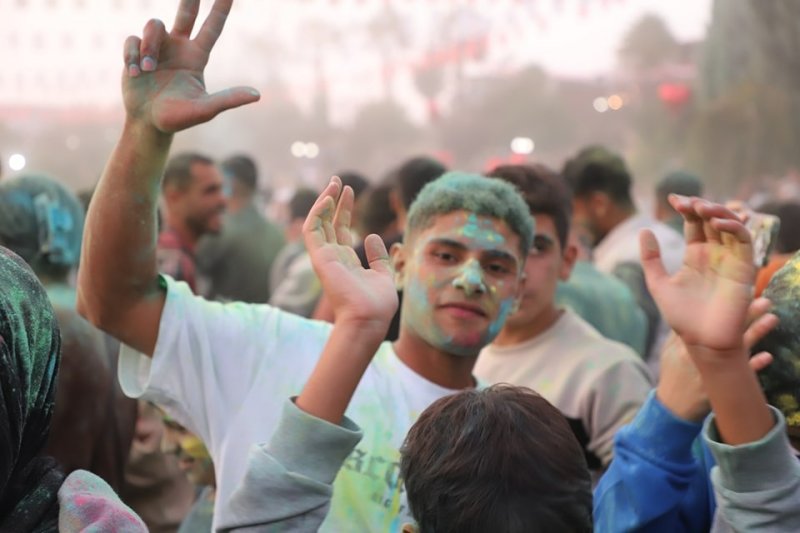Altınözü’nde color fest etkinliği düzenlendi 