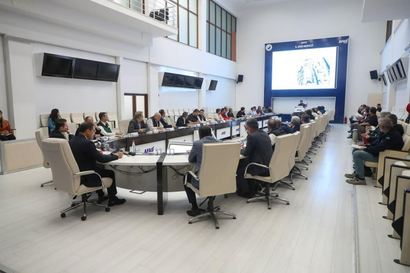 Hatay’da TOKİ konutlarının son durumu değerlendirildi