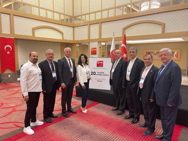 Hatay Dişhekimleri Odası Yönetim Kurulu Başkanı Nebil Seyfettin’in divan başkanlığını yaptığı TDB Genel Kurulu Ankara’da gerçekleşti.