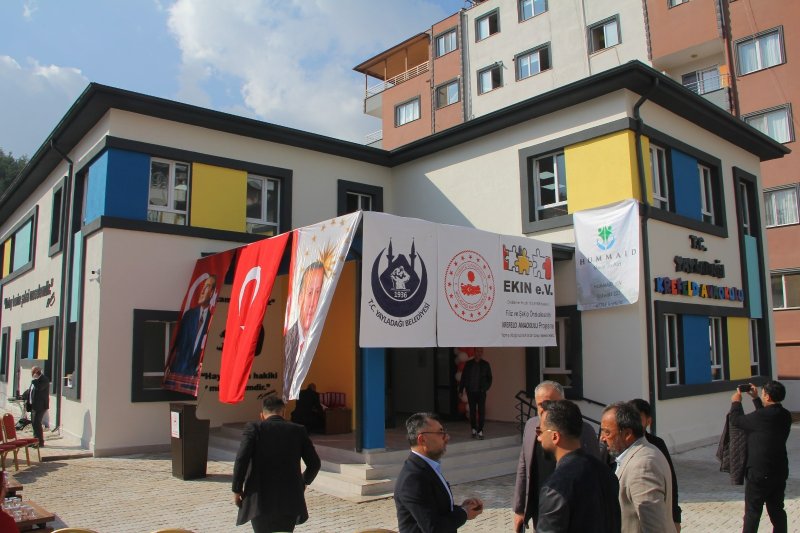 Yayladağı’nda Krefeld Anaokulu törenle açıldı 