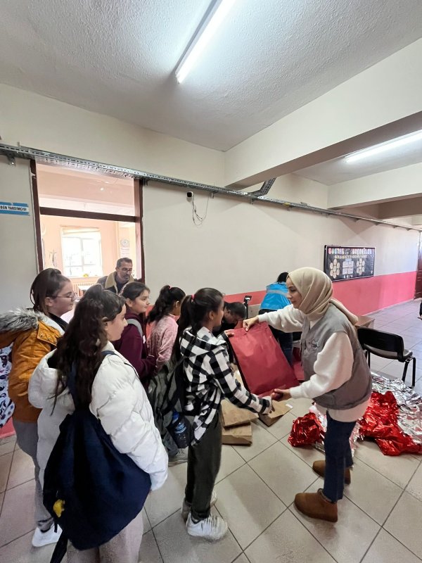 VAR MISIN UYD HATAY’I ŞEFKATLE SARMALADI