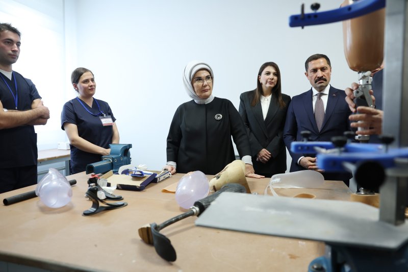 Emine Erdoğan, Hatay Engelli Sosyal Girişimcilik Merkezi'nin açılışını yaptı