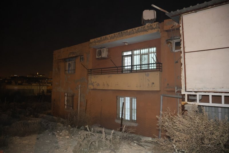 Düğüne davet ettiği yakını evindeki 1 milyon 700 bin TL’yi çaldı