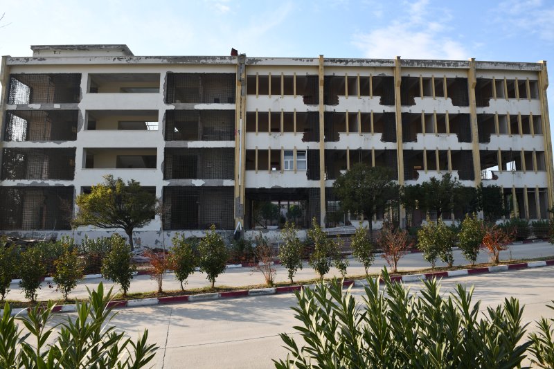 HATAY’IN BAŞÖĞRETMENİ DEPREMİ YENDİ