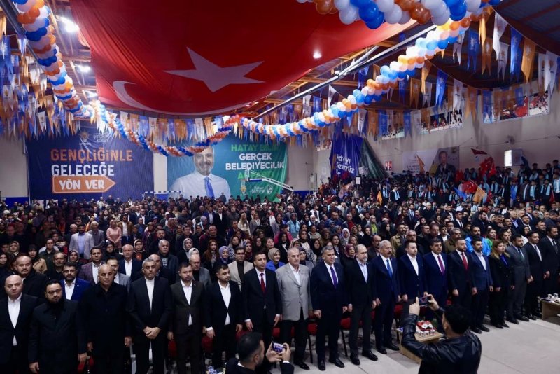 AK PARTİ İL GENÇLİK KOLLARI BAŞKANI AKIN’A KONGREDE TAM DESTEK