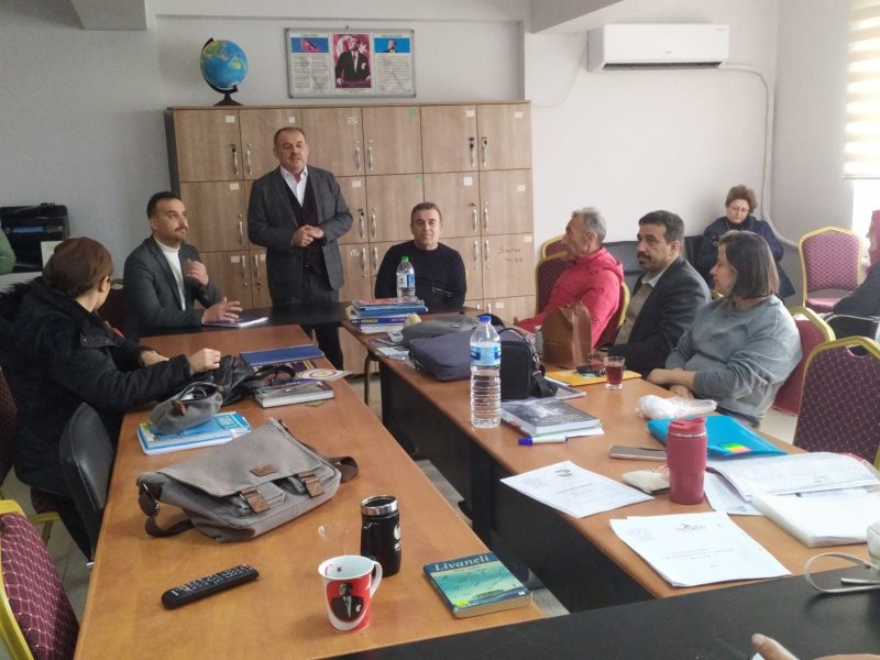 BAYRAKDAR’DAN ÖĞRETMENLERE PROMOSYON MÜJDESİ