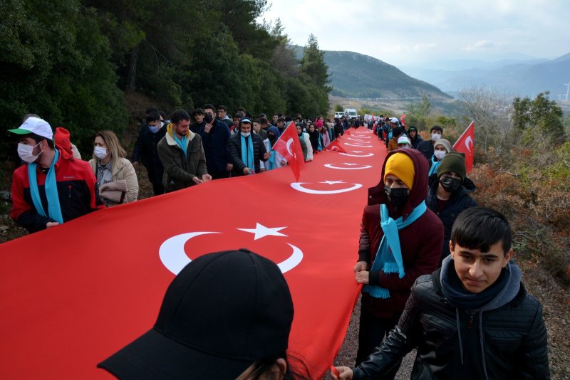  GÜL: SARIKAMIŞ ŞEHİTLERİ İÇİN YÜRÜYORUZ