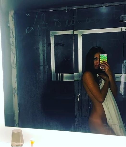 Instagram'a damga vuran 20 çıplak ünlü