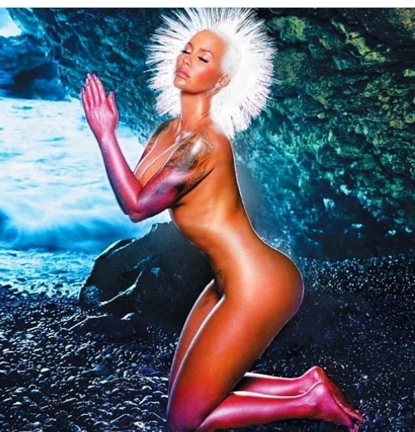 Instagram'a damga vuran 20 çıplak ünlü