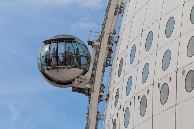 Dünyanın en ilginç asansör yolculukları