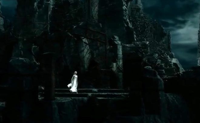 Kimse ne olduğunu açıklayamadı! 3 kız öğrenicinin çektiği selfie'deki detay kan dondurdu