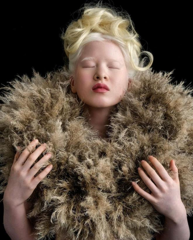 Yetimhaneden podyuma!