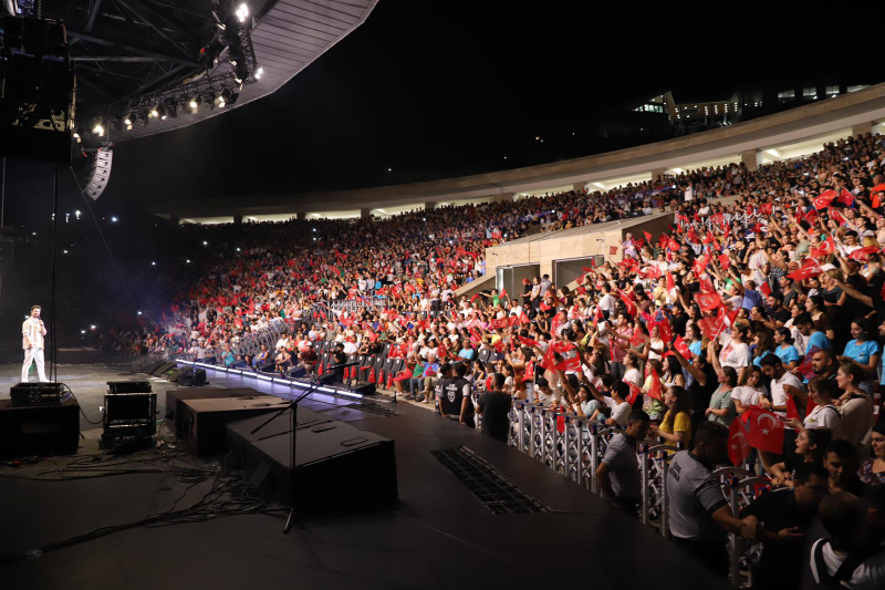 EXPO’DA MURAT BOZ RÜZGÂRI ESTİ