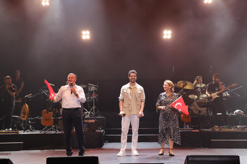 EXPO’DA MURAT BOZ RÜZGÂRI ESTİ